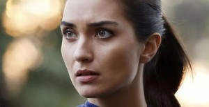 Tuba Büyüküstün Karantinadan Şikayet Edenlere Tepki Gösterdi