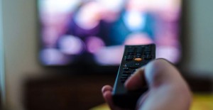 Bu Akşam Hangi Diziler Var? 6 Nisan Pazartesi Kanal D, Star Tv, Atv, Tv8 Yayın Akışları