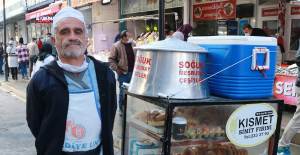 Yaşlı Adamı Eve Çağırıp Darp Ettiler, O Anları Da Kayıt Altına Aldılar!