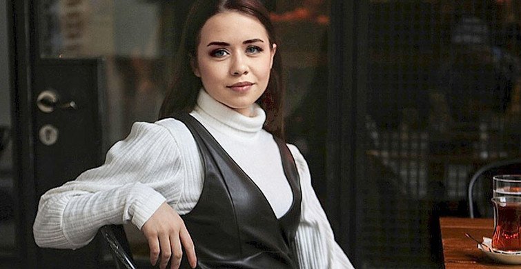 Söz Dizisinin Su'su Yağmur Ün Yeni Bir Projede