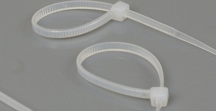 Plastik Kelepçe İle Yapabileceklerinize İnanamayacaksınız!
