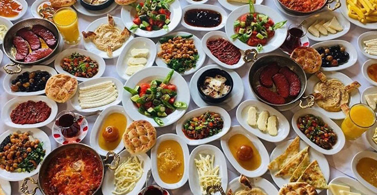 Hafif Bir Kahvaltıda Yememeniz Gerekenler