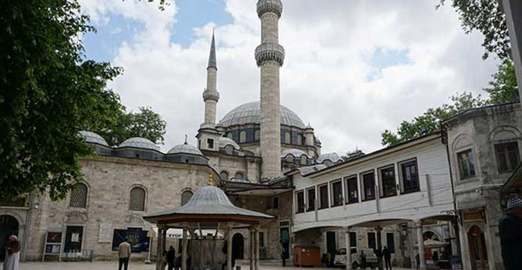 Sıkıntıda Olanların Ziyaret Edebilecekleri Camiler