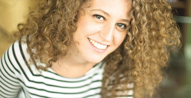  Özlem Zeynep Dinsel Kimdir? Özlem Zeynep Dinsel Boyu Kaç, Kilosu Kaç, Aslen Nereli, Sevgilisi Kimdir?