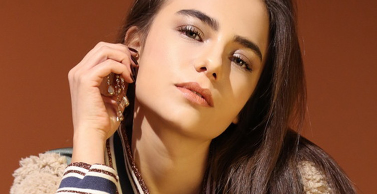 Bahar Şahin'den Olay Poz