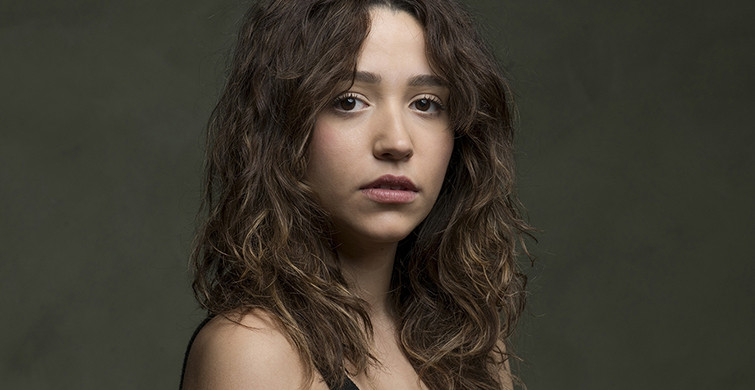Zeynep Bastık Dizi Tekliflerine Net Cevap Verdi