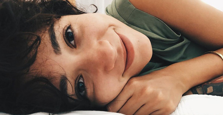 Zeynep Bastık Fotoğrafları - Zeynep Bastık Resimleri