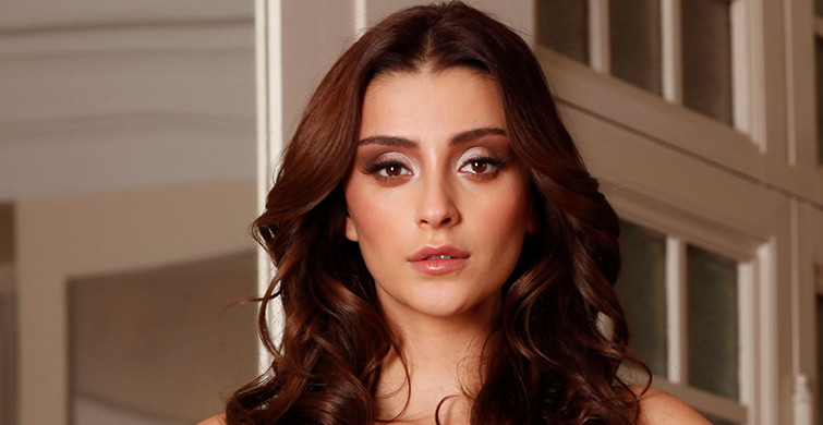 Özge Ulusoy Sevgilisiyle Fotoğrafını İlk Kez Paylaştı