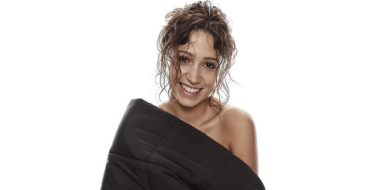 Zeynep Bastık, Bir Şampuan Markasının Reklam Yüzü Oldu