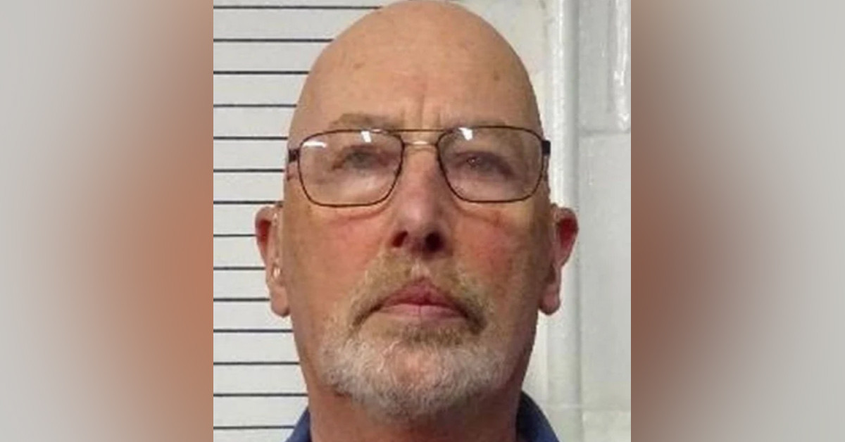 Dede başka kızlara da bunu yapmış