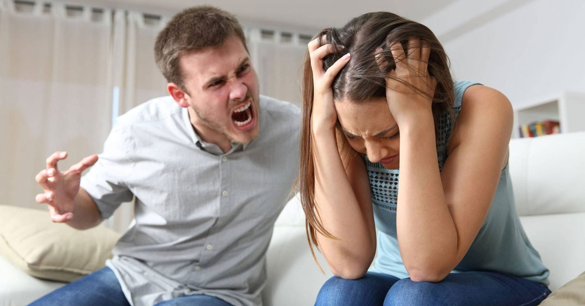 DÜŞÜNCELER ZAMAN İÇERİSİNDE PARANOYA DÖNÜŞÜYOR!