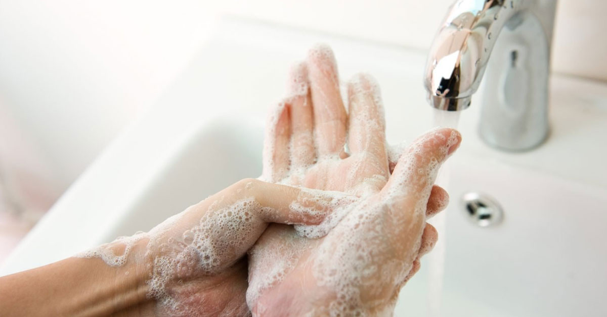 ELLERİ SIK SIK YIKAMAK GEREKİYOR