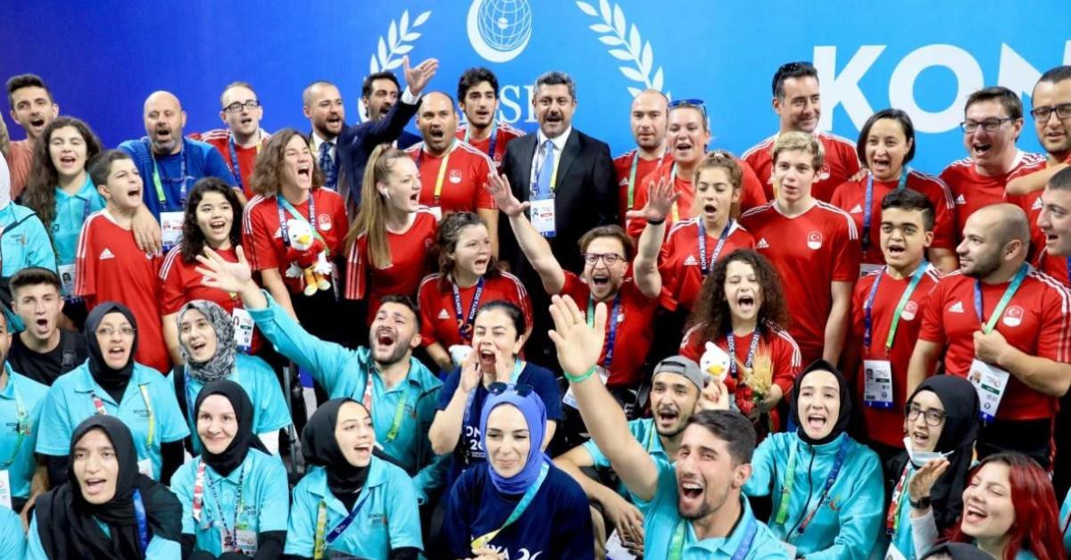 Milli atletin kıyafeti tepki çekti