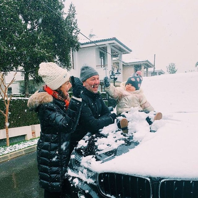 'FOTOĞRAFTAKİ DÖRDÜNCÜYÜ BULUNUZ'