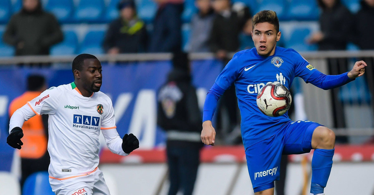 Hangi takımlarda oynadı?