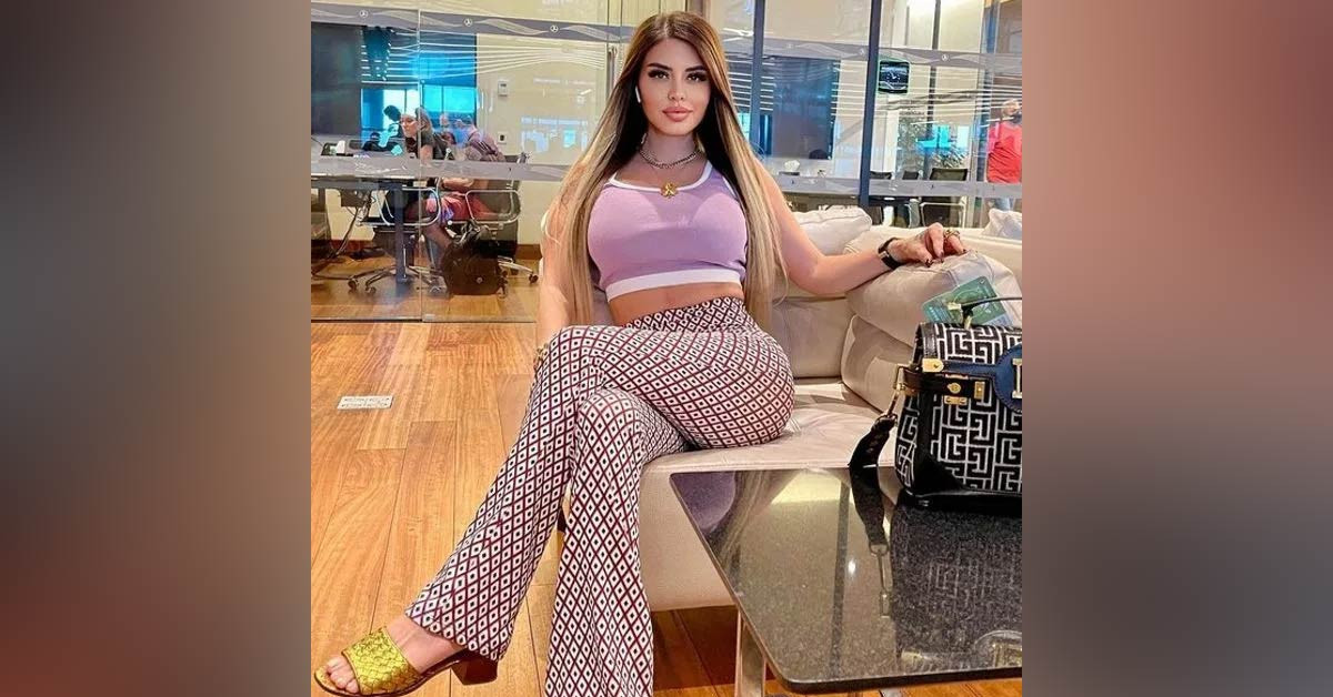 Cesur pozlarını paylaştı