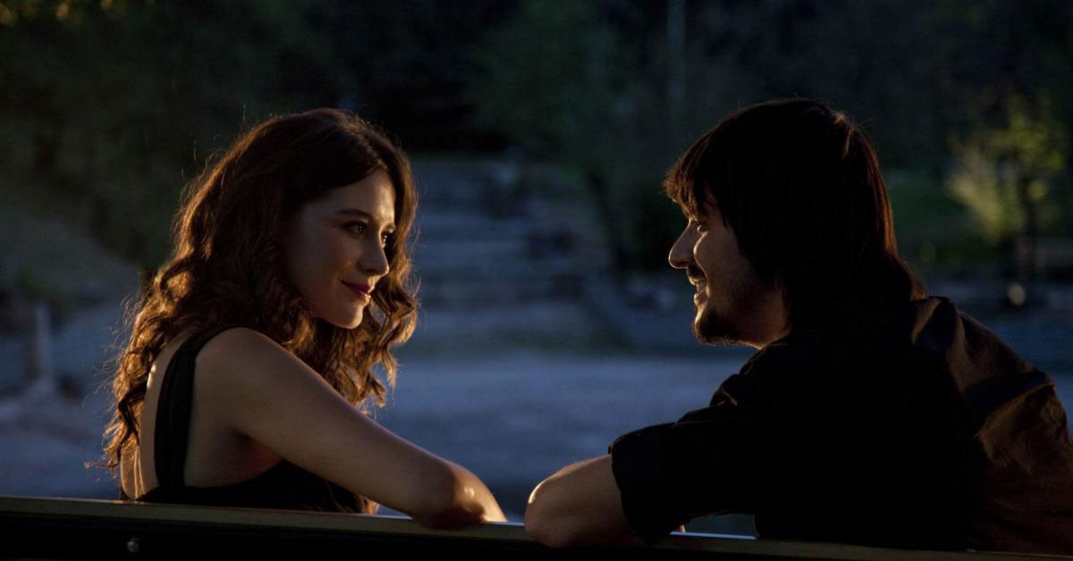 AŞK TESADÜFLERİ SEVER