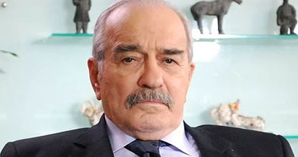  Fikret Hakan