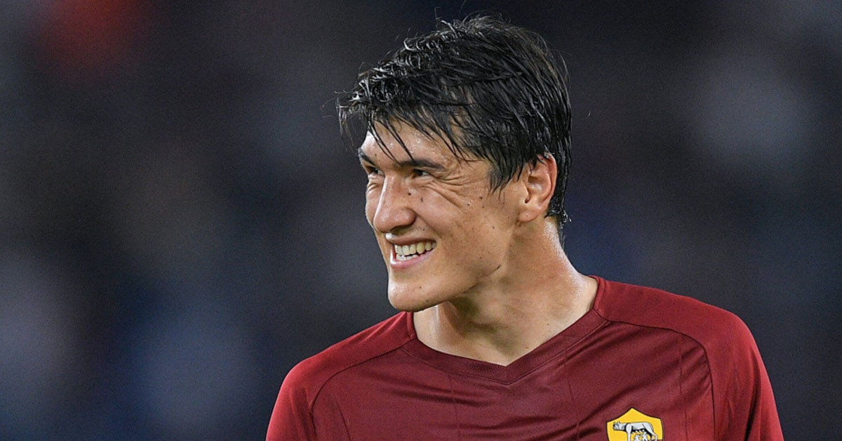 Golcü yıldıza yöneldiler