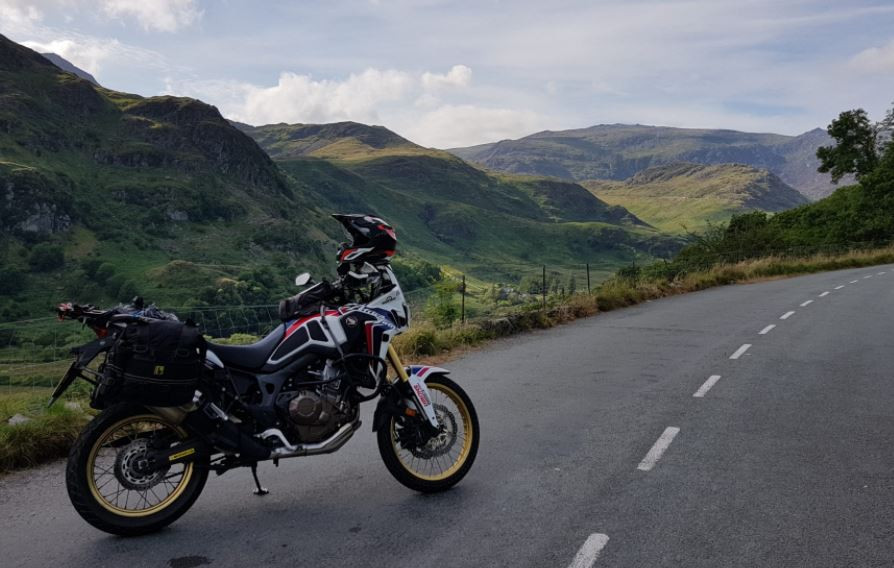 BİSİKLET YA DA MOTOSİKLET GEZİNTİSİ YAPIN