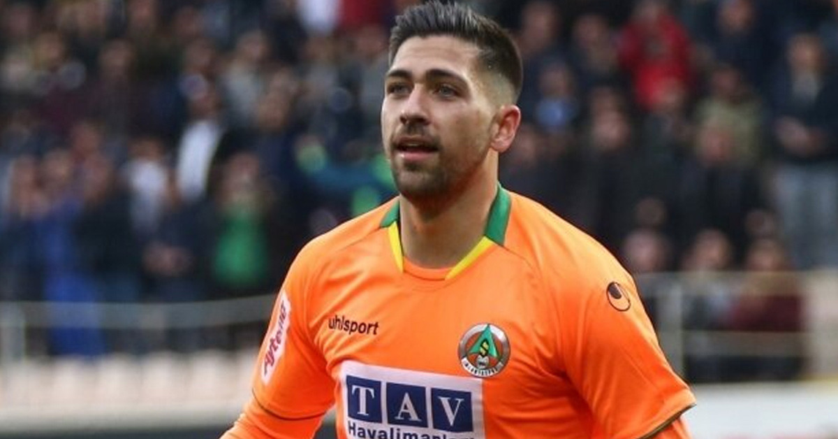 Hangi Takımlarda Oynadı?