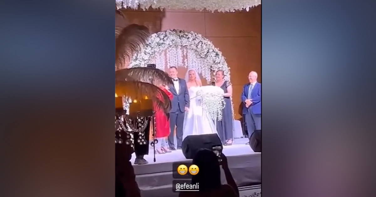 Kardeşini evlendirdi