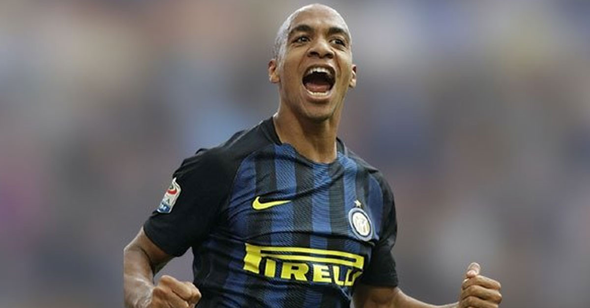 Futbol hayatına Sporting'de başladı