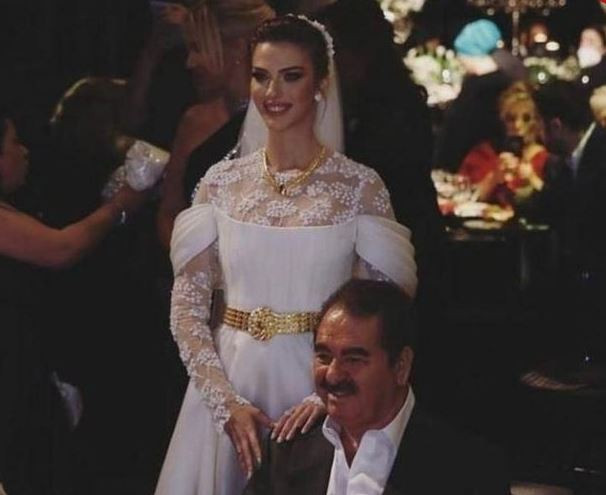 YILIN DÜĞÜNÜNDE HEDİYELER HAVADA UÇTU