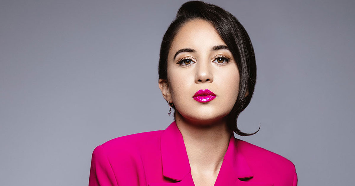 Karsu Dönemez kimdir? 