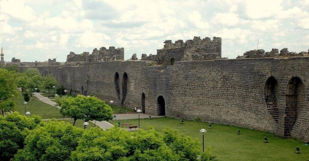 1. DİYARBAKIR