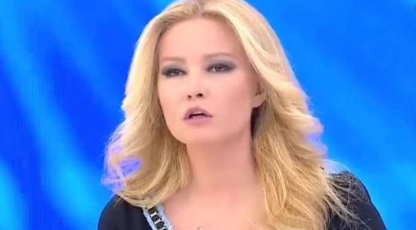  MÜGE ANLI MESAJLARI OKUDU