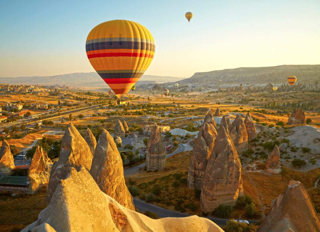 1. GÖREME MİLLİ PARKI VE KAPADOKYA 