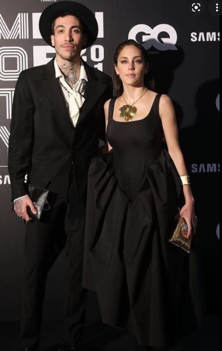 Öykü Karayel- Can Bonomo 