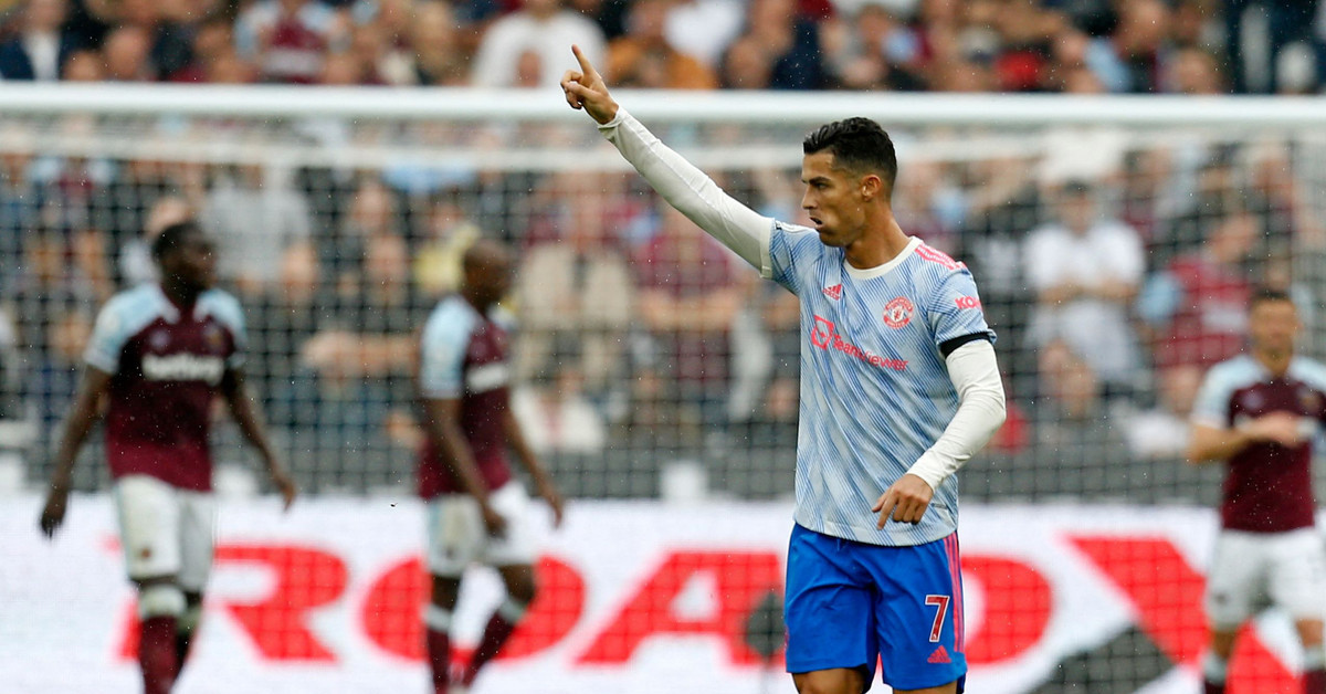 1-Cristiano Ronaldo (M. United)