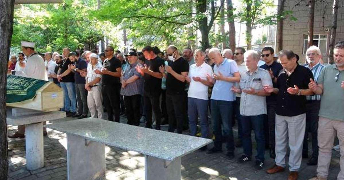 Babası hayatını kaybetti