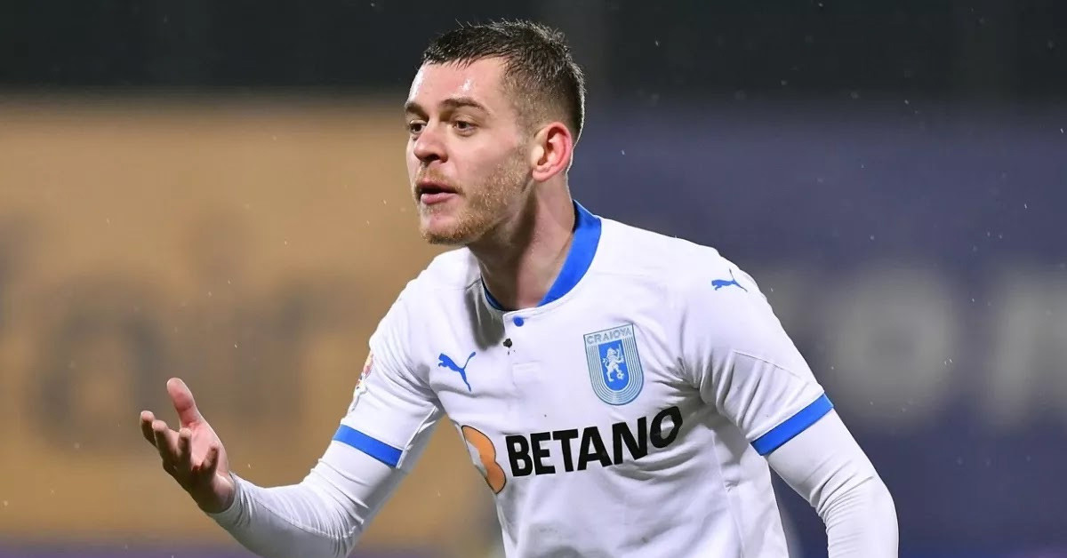 HANGİ TAKIMLARDA OYNADI?