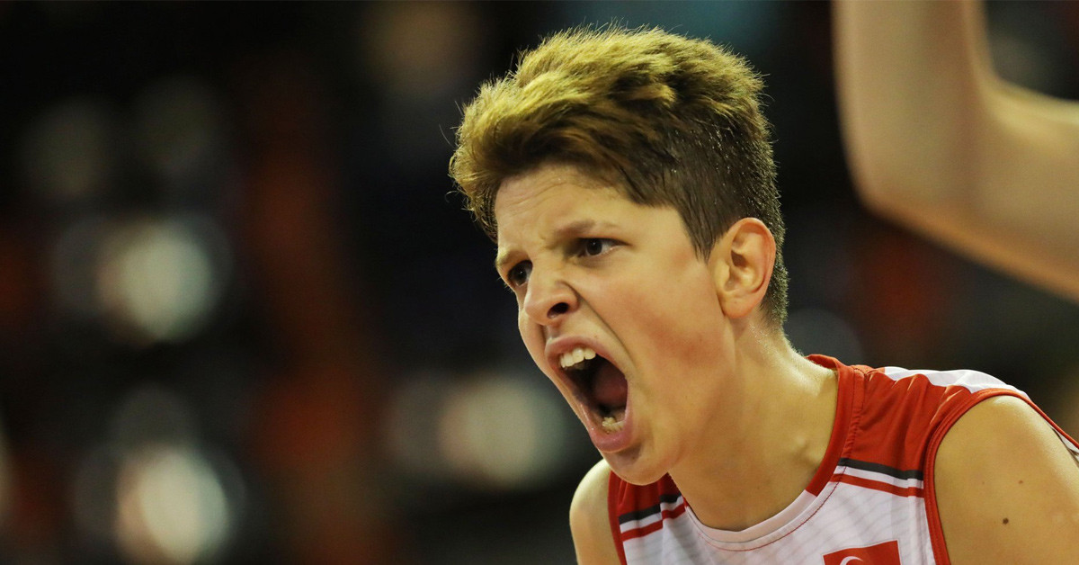 Özel hayatıyla gündeme geliyor