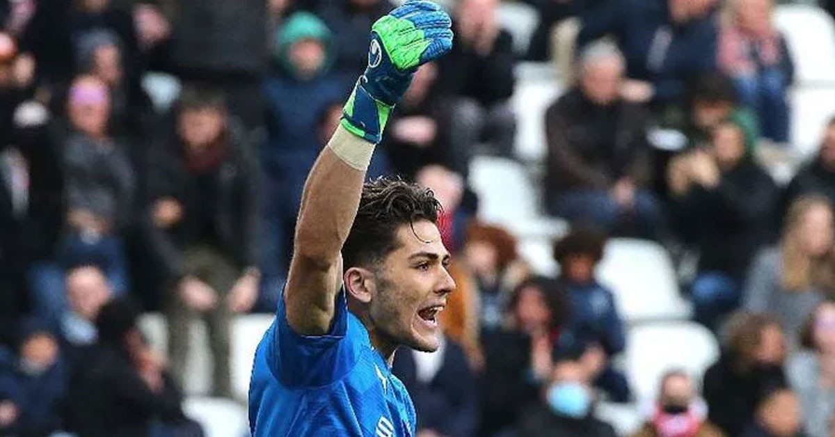 Genç kaleci önemli bir kurtarışa imza attı