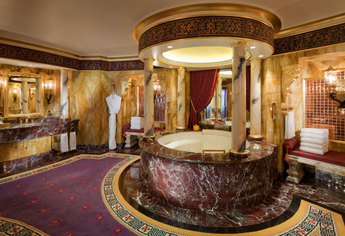 BİR GÜNÜNÜZÜ ZENGİNMİŞ GİBİ YAŞAYIN