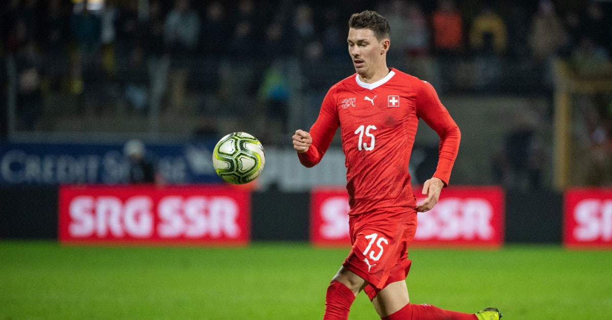 Milli takımda oynuyor