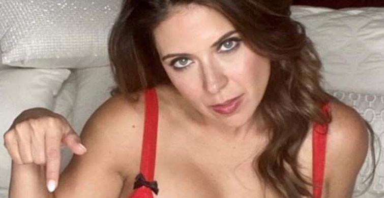 Öğrenci velisinden taciz ve hakaret mesajları aldı