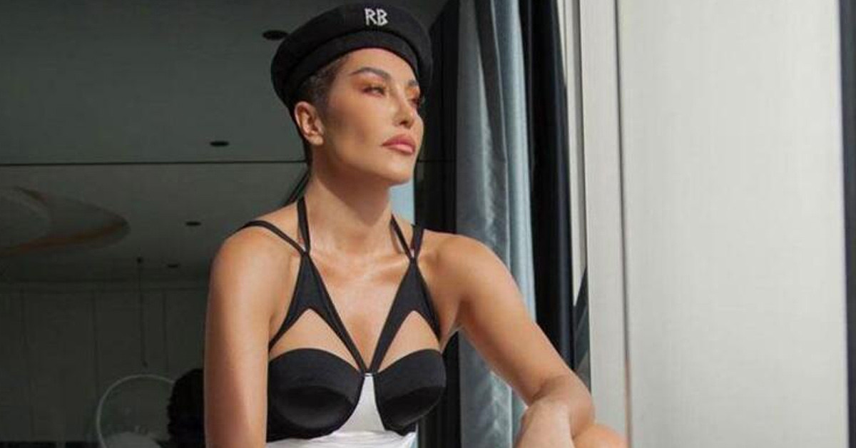 Deniz Akkaya sinirlendi