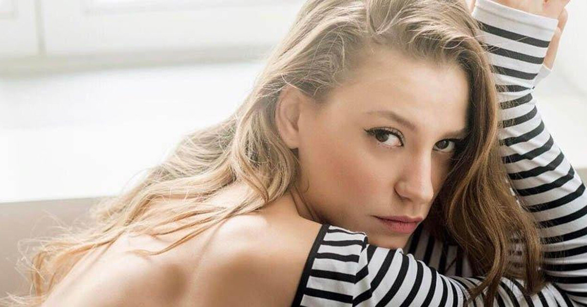 SERENAY SARIKAYA