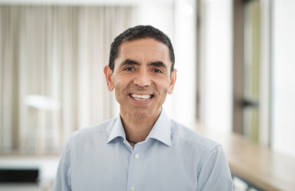 ''GRİP AŞISI BENZERİ İKİ YILDA BİR AŞI GEREKEBİLİR''