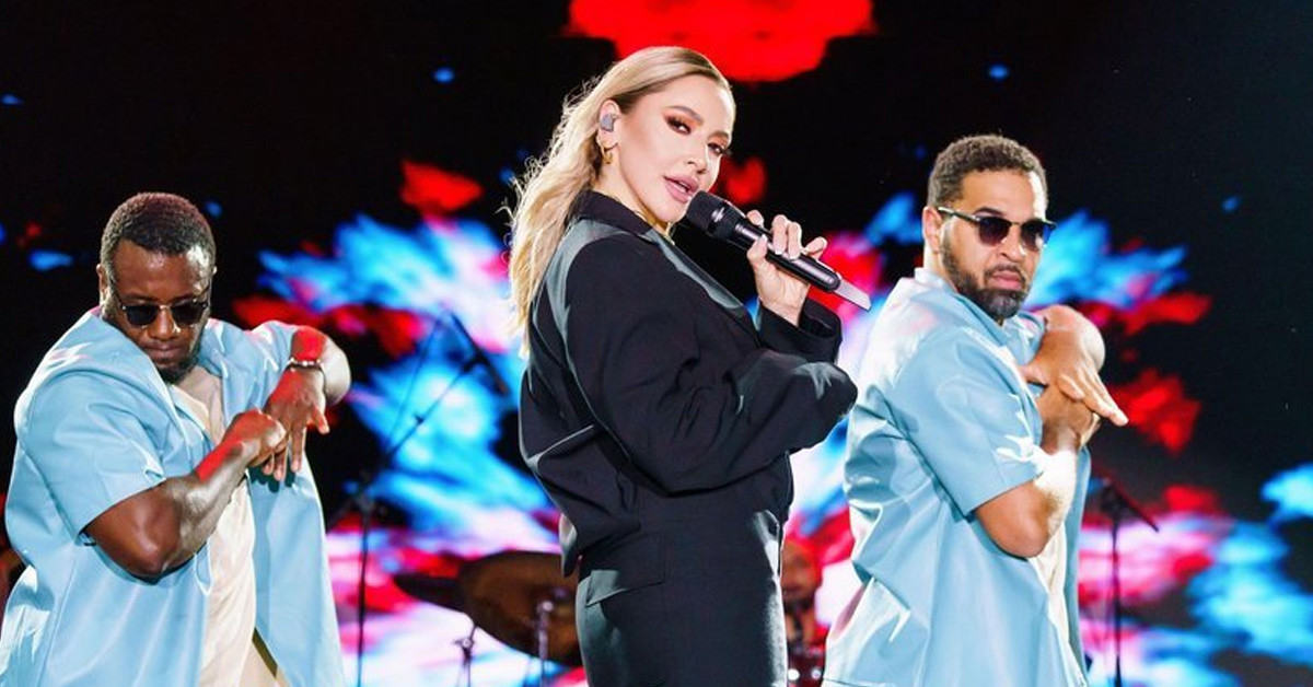 Sahnedeki hareketi gündem oldu