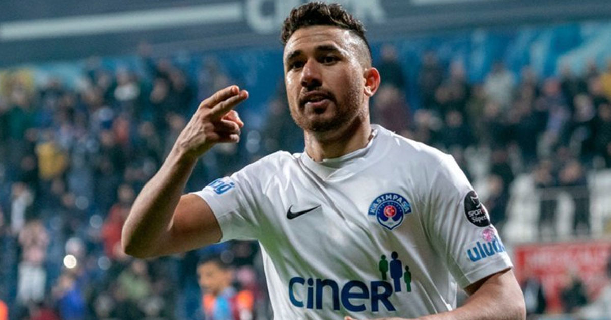 Ülkemizde Kasımpaşa forması da giymişti