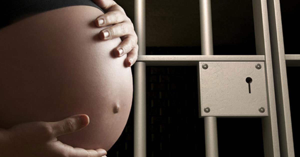 Çocuğunu doğurduğu için çok mutlu