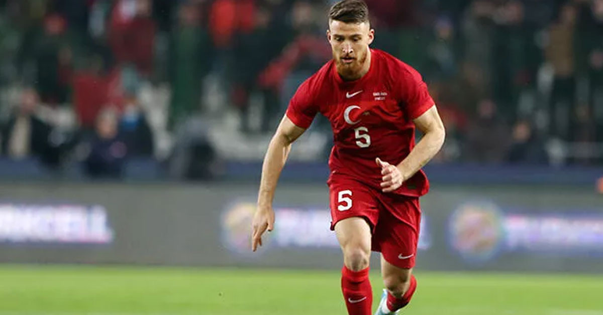 Oyuncudan ters köşe geldi