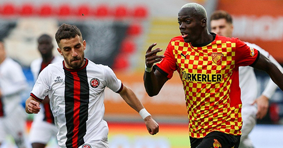 HANGİ TAKIMLARDA OYNADI?