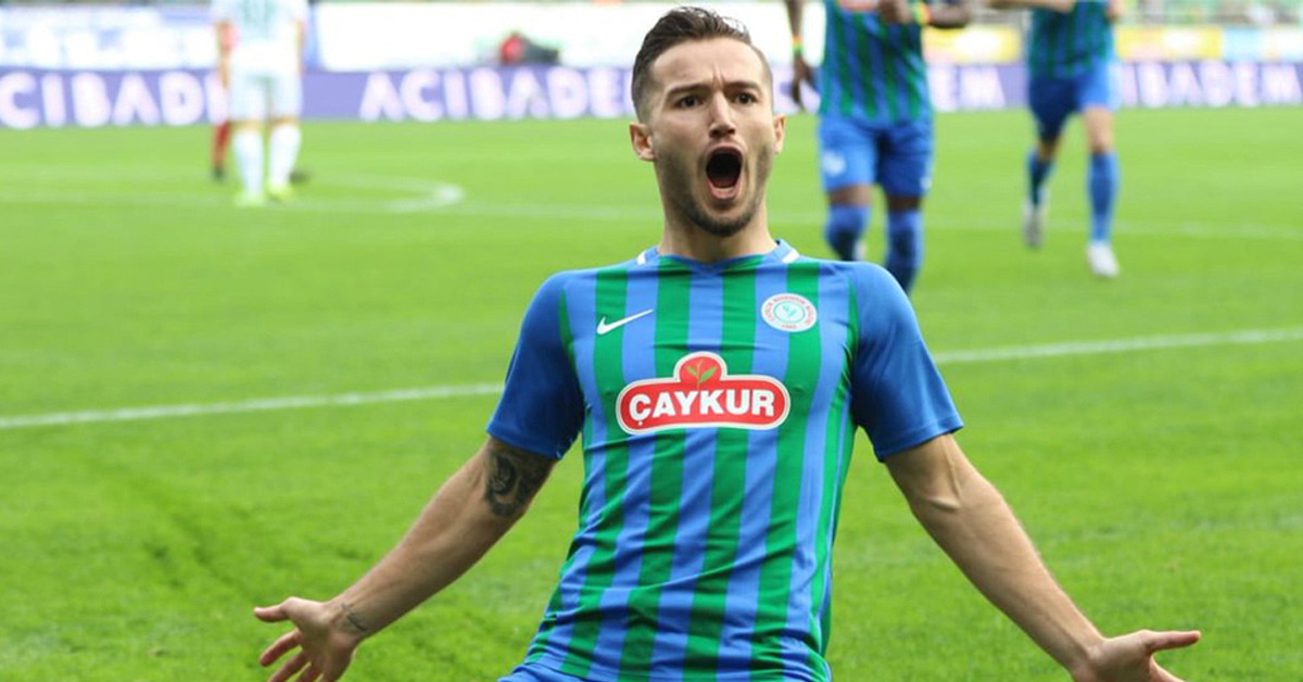 HANGİ TAKIMLARDA OYNADI?